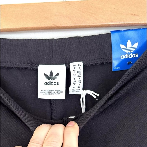 Adidas Trefoil 3 Stripe Logo Black & White Mid Rise Leggings NWT Size Small - Picture 9 of 13